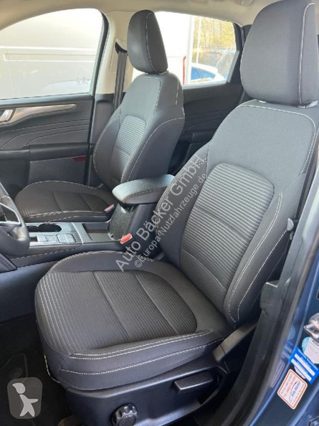 Užitkové vozidlo Ford PHEV Aut. Titanium...