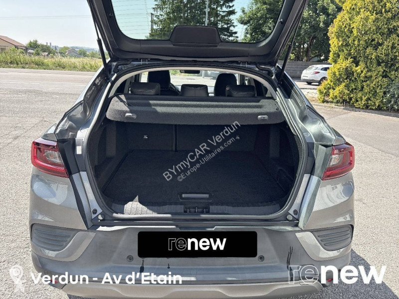 Autoutilitară Renault Arkana E-Tech 145 - 21B
