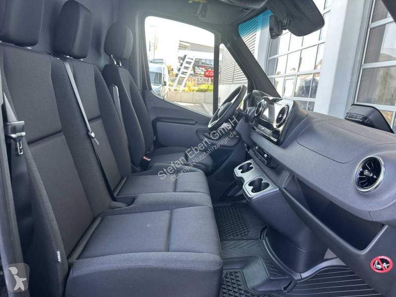 Užitkové vozidlo Mercedes 319 CDI 4325 AHK...