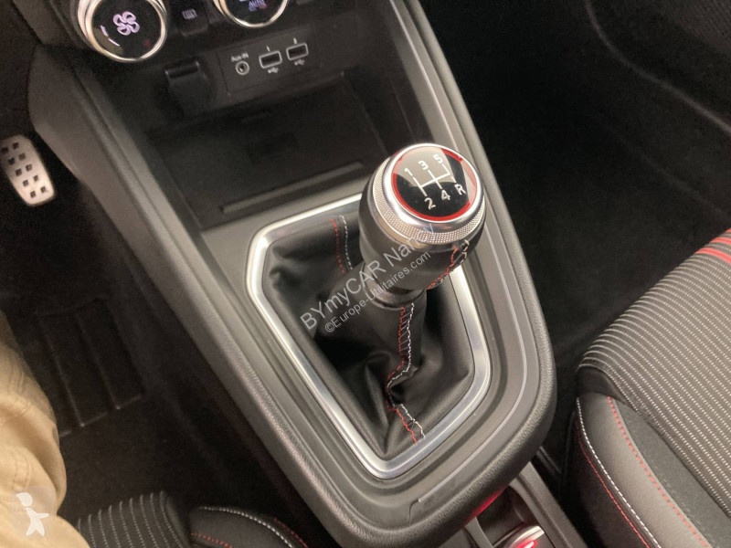 Bedrijfswagen Renault Clio TCe 100