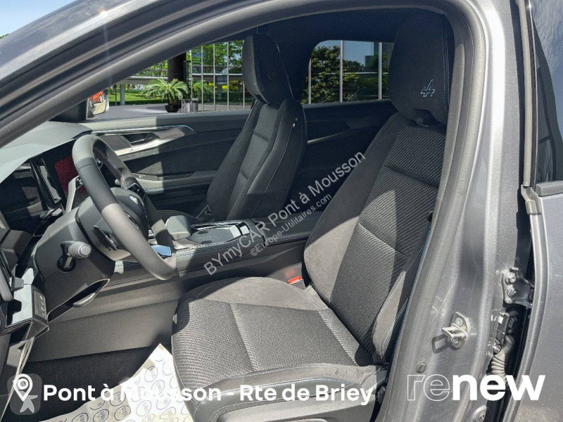 عربة نفعية Renault Austral E-Tech hybrid 200