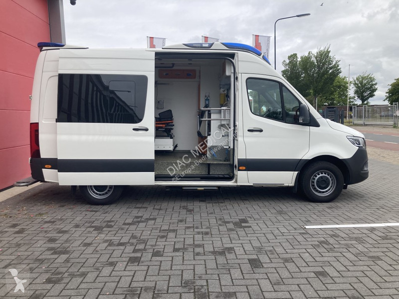 Furgoneta Mercedes 416 CDI Ambulance