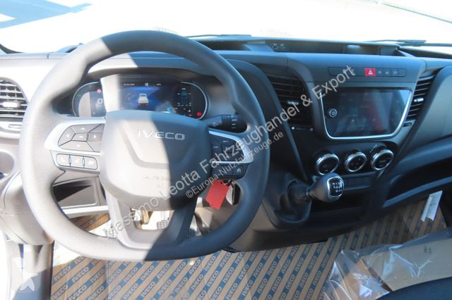 Véhicule utilitaire Iveco 35C16 3,0  Mod 2024 ....