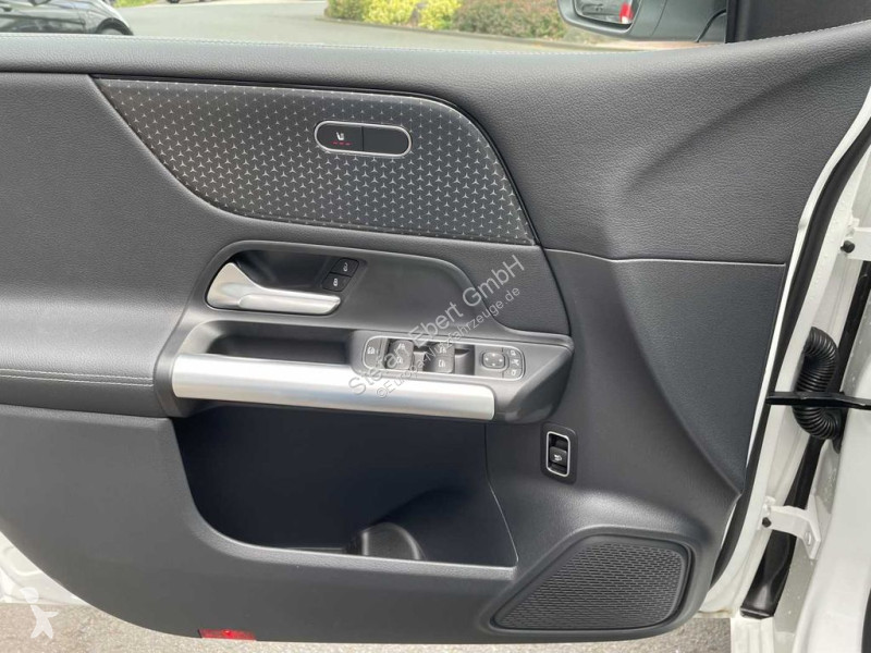Véhicule utilitaire Mercedes B 180 7G...
