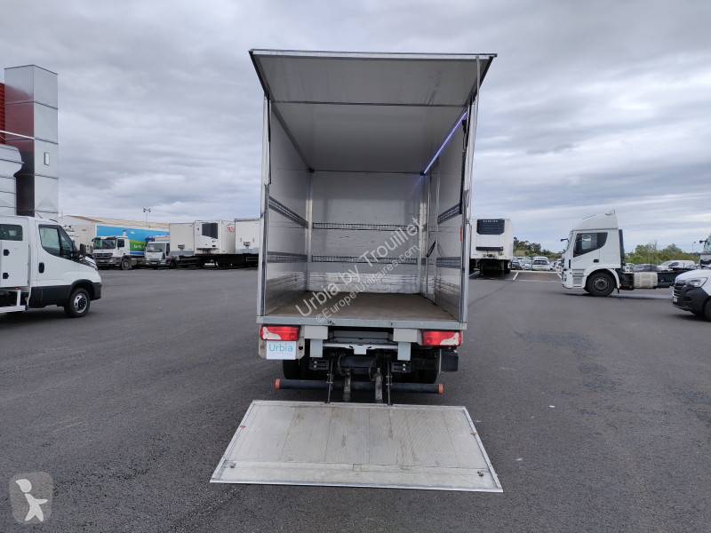Autoutilitară Mercedes 20M3 HAYON RJ