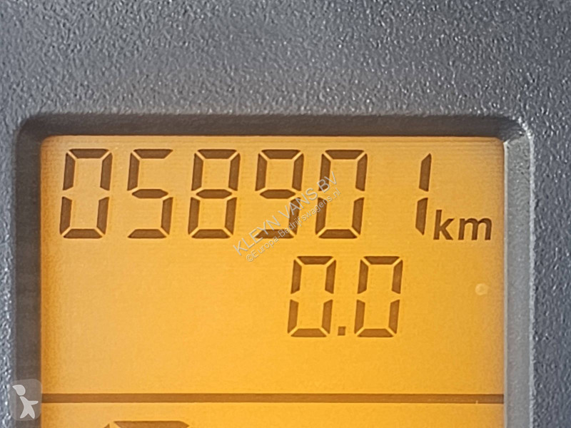Veicolo commerciale Mercedes 311 L3H2...
