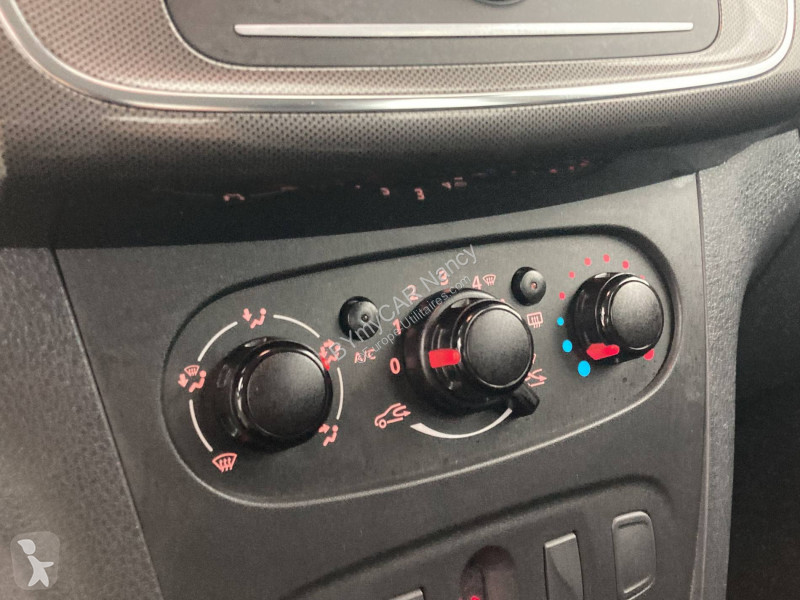 Autoutilitară Dacia Sandero SCe 75