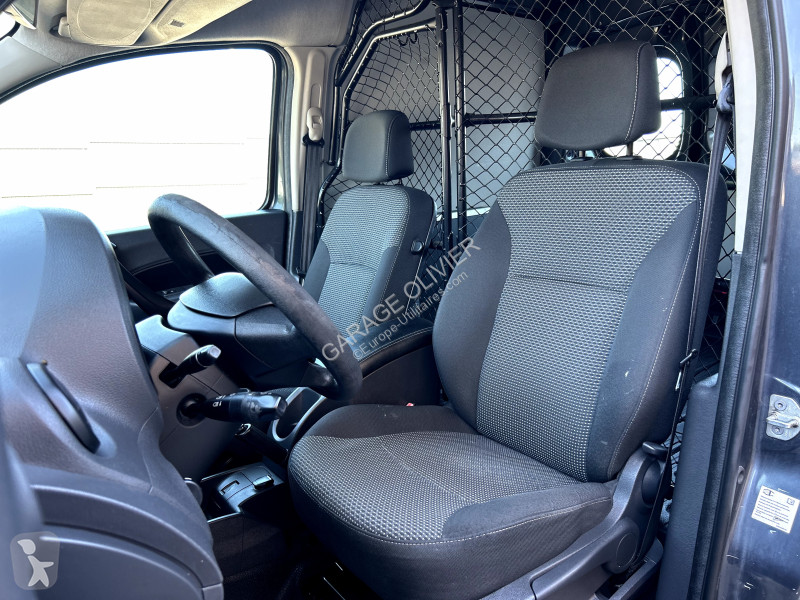 Véhicule utilitaire Mercedes Compact 109 1.5...