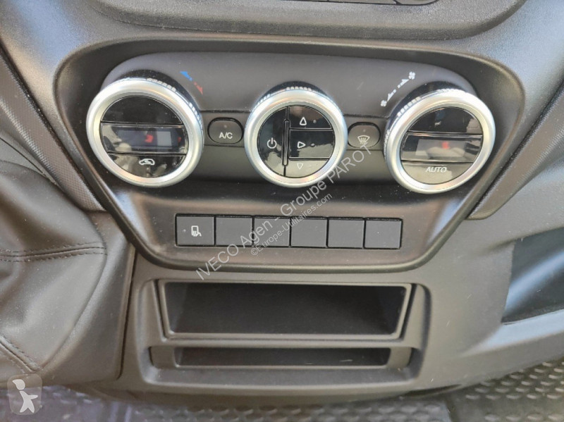 Veicolo commerciale Iveco 35C16H3.0 empattement...