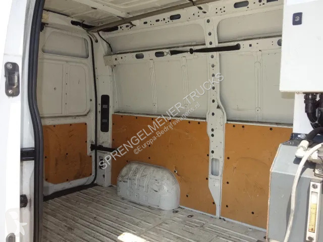Furgoneta Renault 13,5 METER SKY WORKER,AIRCO
