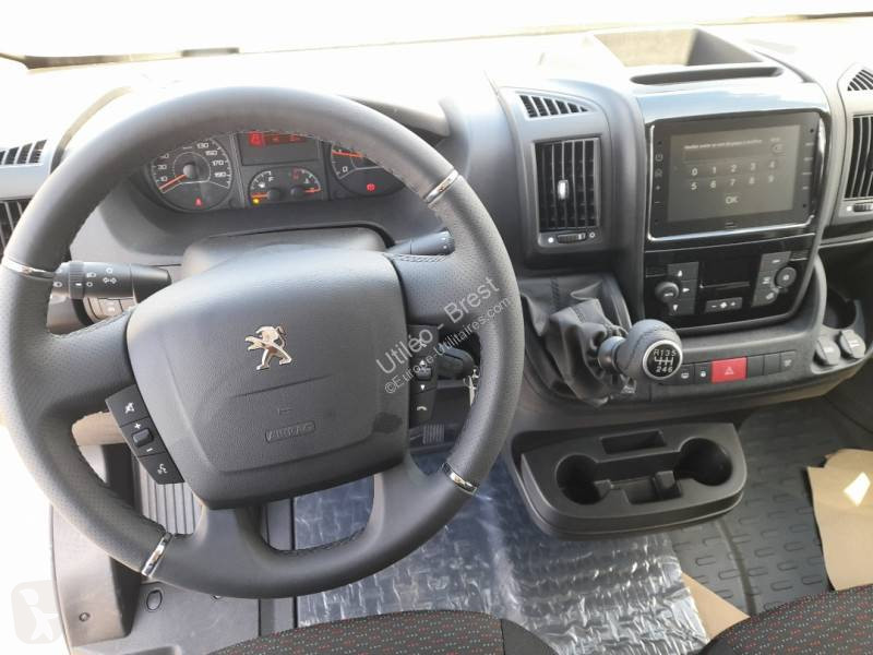 Véhicule utilitaire Peugeot