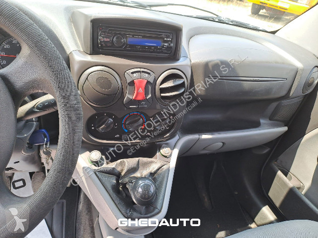 Furgoneta Fiat DOBLO