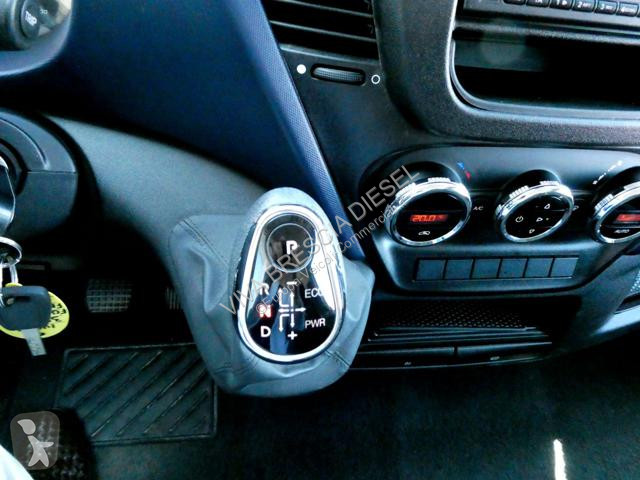 Veículo utilitário Iveco DAILY
