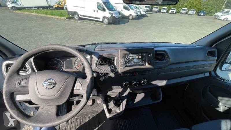 Furgoneta Nissan