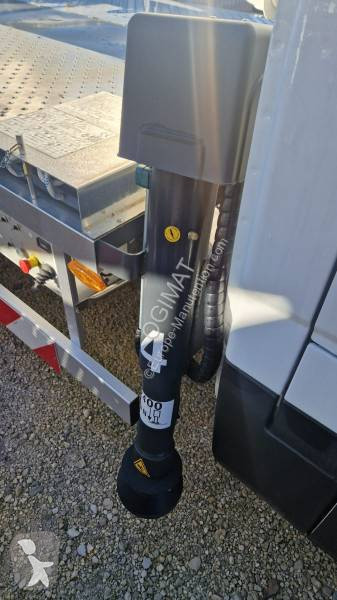 Véhicule utilitaire Iveco MXE200