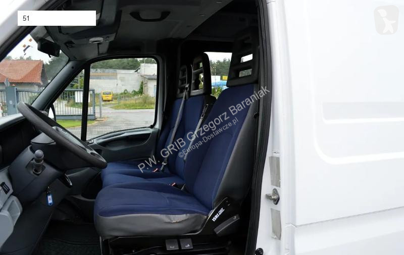 Véhicule utilitaire Iveco 35C15 Blaszak L4H2...