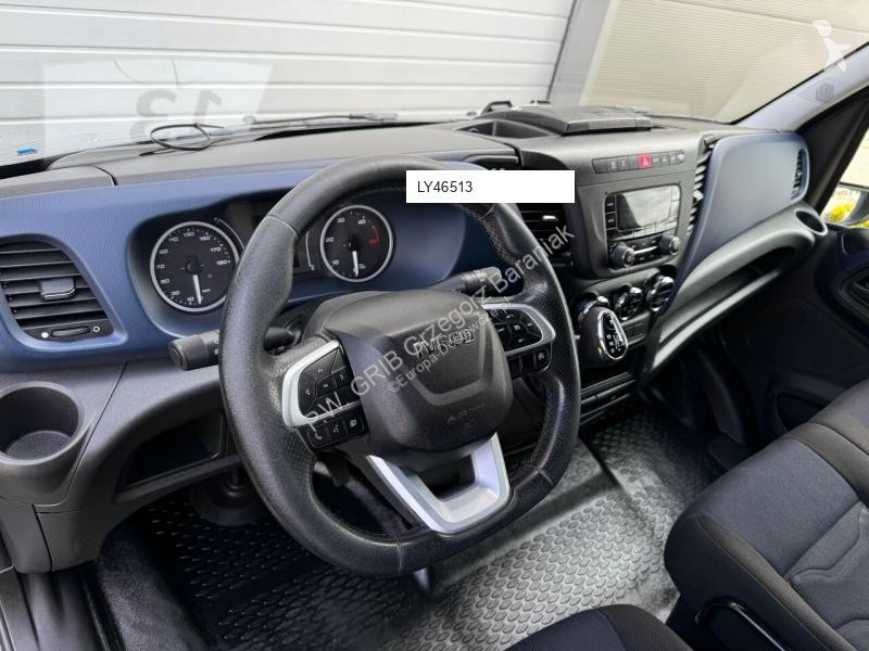 Furgoneta Iveco 35S18