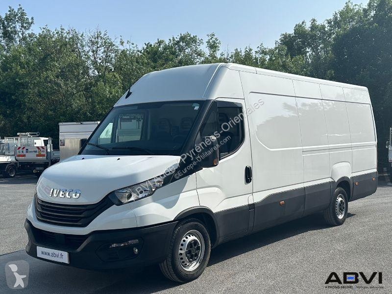 Véhicule utilitaire Iveco 35S16V16 DAILY...