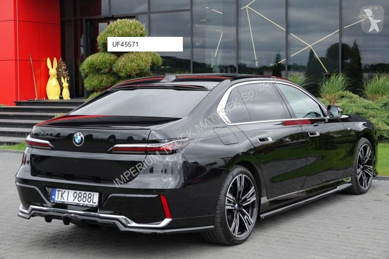 Véhicule utilitaire BMW 7 xDrive M Sport