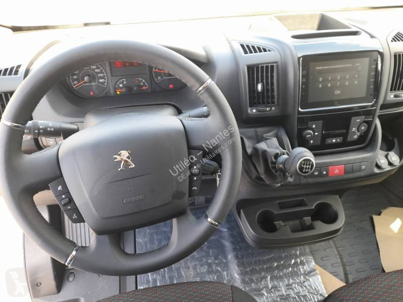 Véhicule utilitaire Peugeot