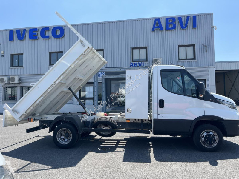 Autoutilitară Iveco 35C16 3L 160CV BENNE JPM...