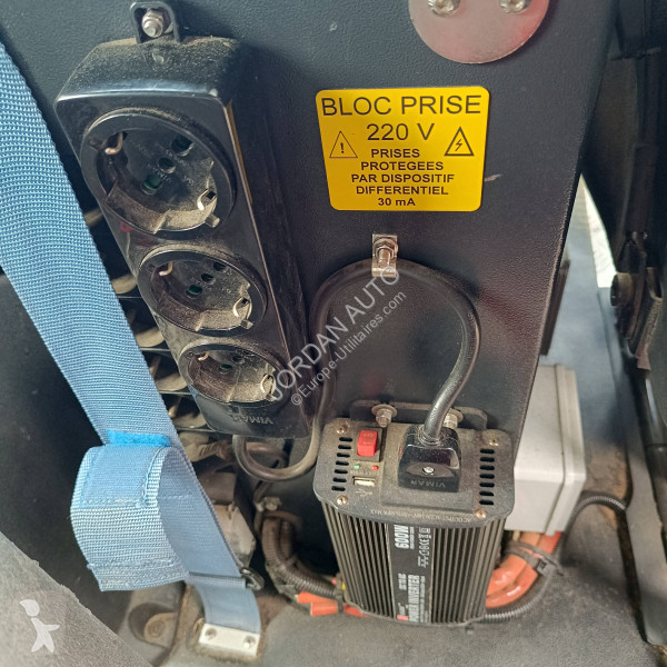 Véhicule utilitaire Iveco INCENDIE / WEBASTO +...