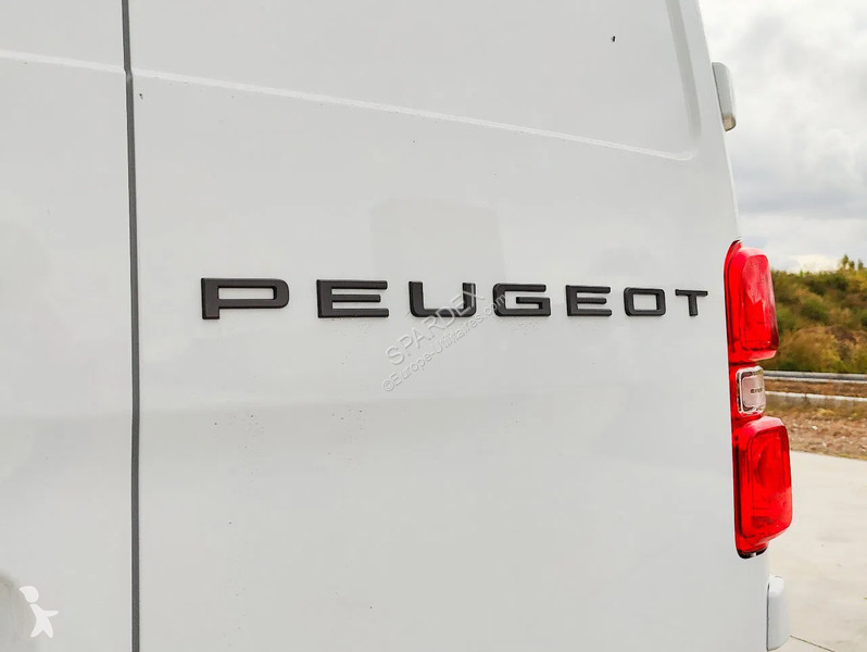 Véhicule utilitaire Peugeot L2H1 | Leasing from...