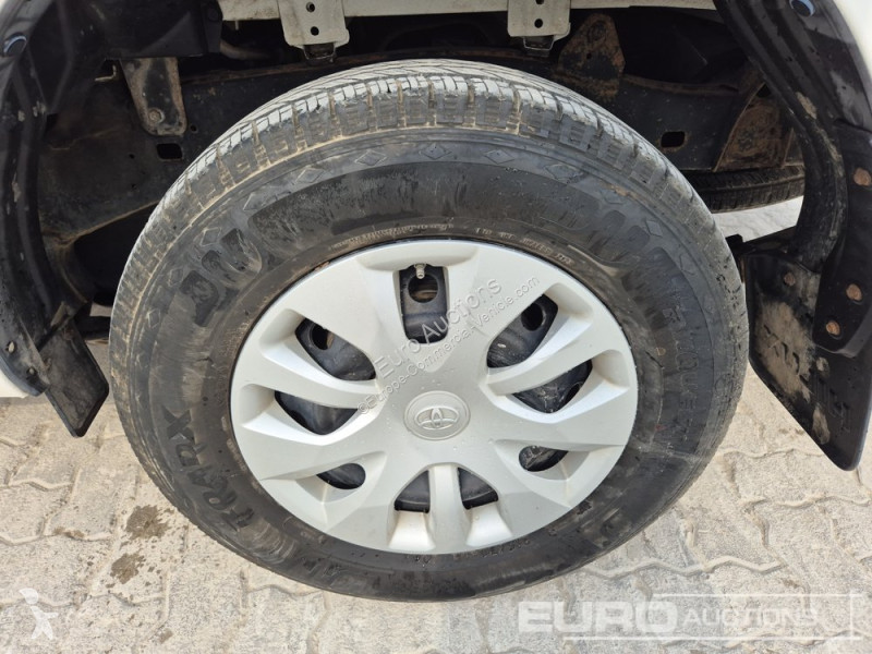 Véhicule utilitaire Toyota Hilux