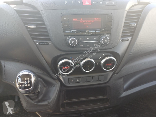 Veículo utilitário Iveco DAILY 35C14