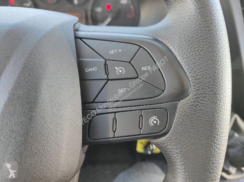 Veicolo commerciale Iveco 35C16H3.0 Empattement...