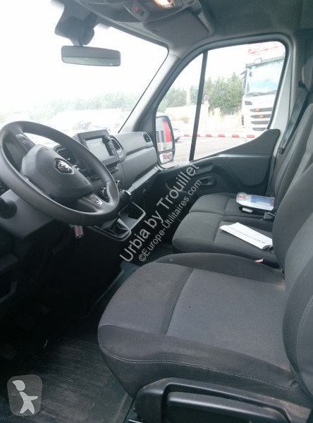 Véhicule utilitaire Renault 20M3 145 CV HAYON...