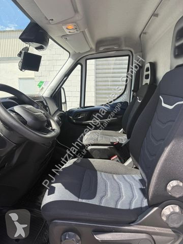 Nyttofordon Iveco 35-140 GNC Versalift VTL 135 Evo