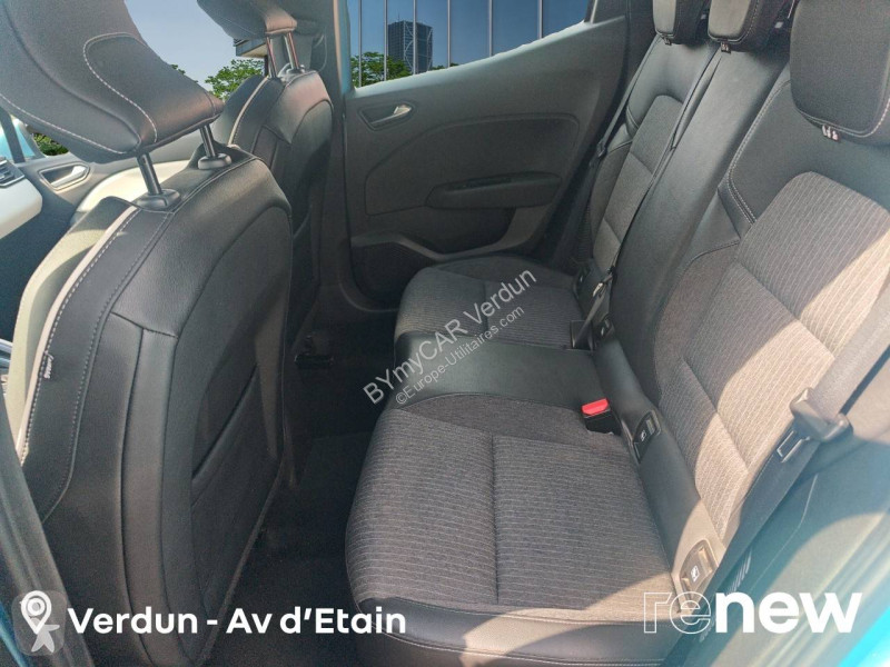 Véhicule utilitaire Renault Clio E-Tech 140 - 21N