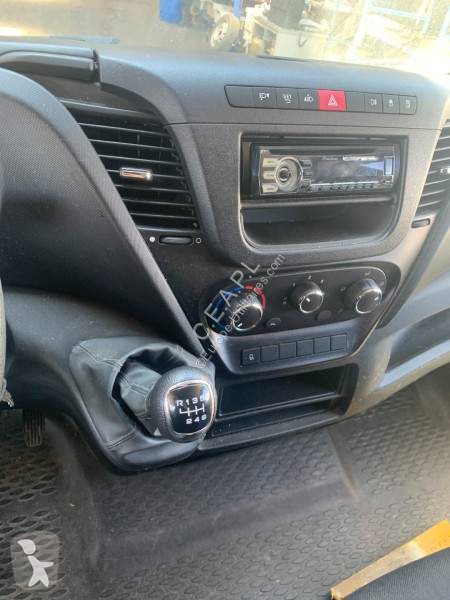 Furgoneta Iveco