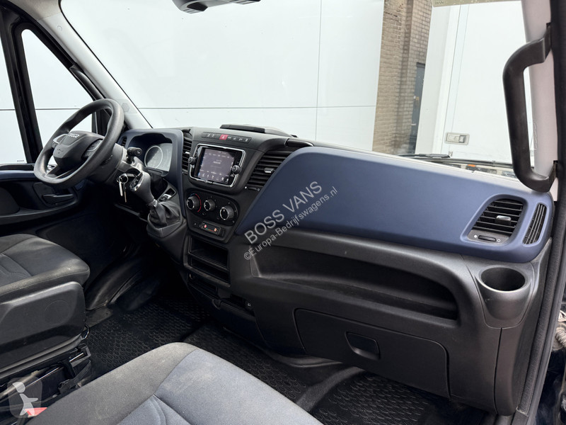 Nyttofordon Iveco 35S18 3.0 Automaat L2H2...