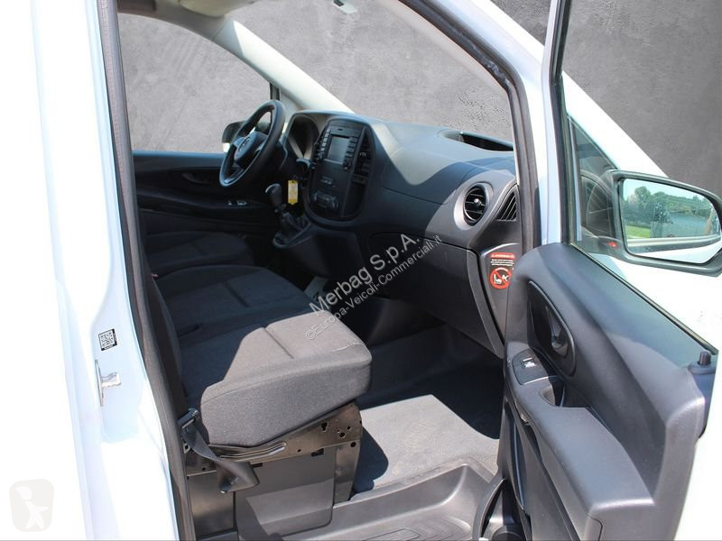 Užitkové vozidlo Mercedes 110 F compact