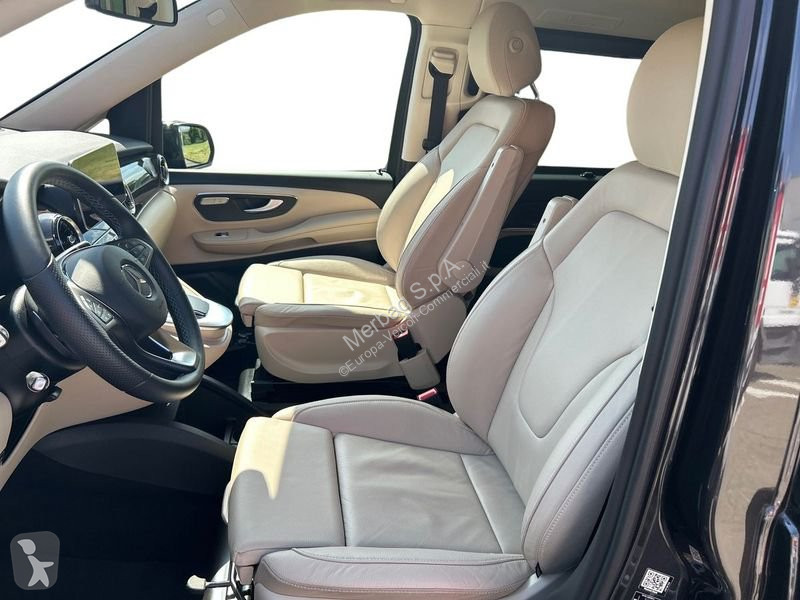 Véhicule utilitaire Mercedes 300d