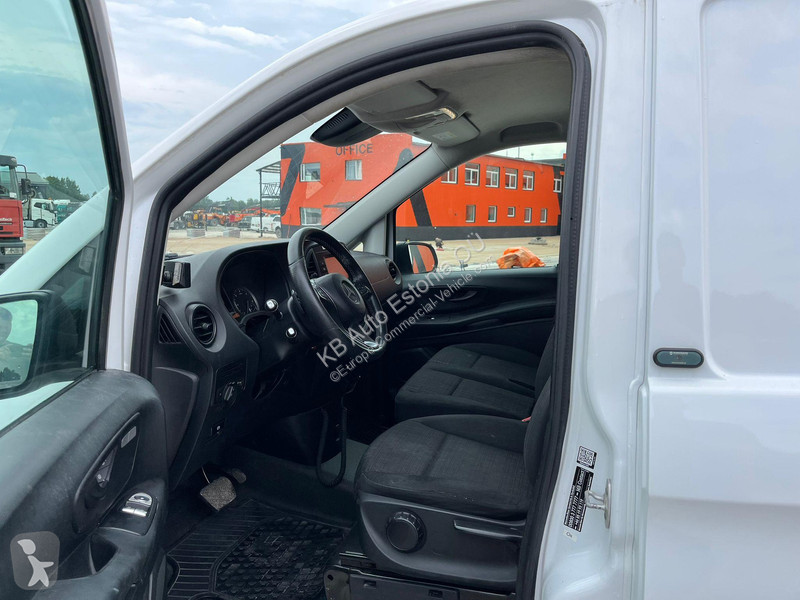 Autoutilitară Mercedes NEOS 100 Vito