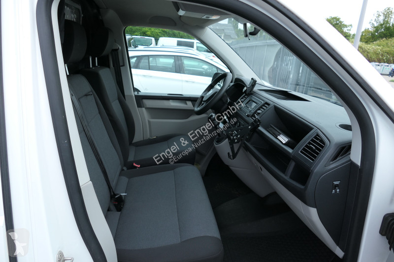 Autoutilitară Volkswagen T6 Transporter 2.0 TDI...