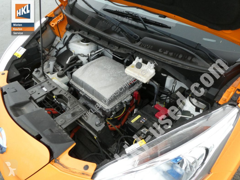 Autoutilitară Nissan e-NV200