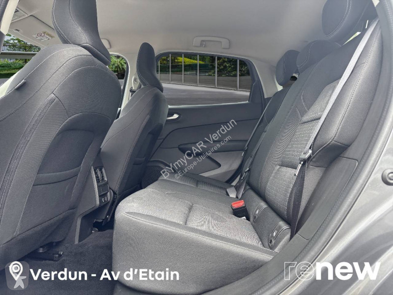 Véhicule utilitaire Renault Arkana mild hybrid...