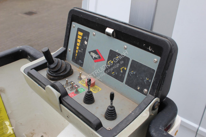 Autoutilitară Renault 130 E6 Versalift ETL32...