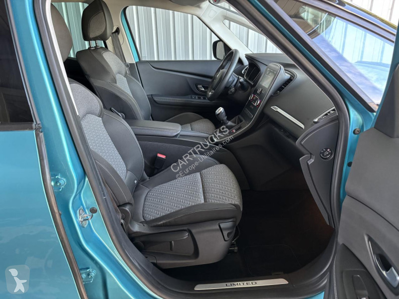 Véhicule utilitaire Renault SCENIC