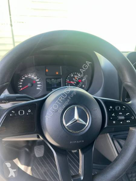 Véhicule utilitaire Mercedes