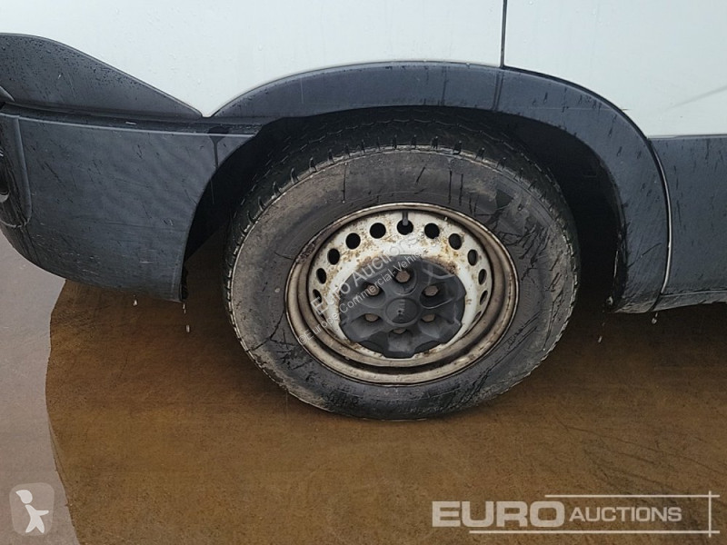 Furgoneta Iveco 35S11