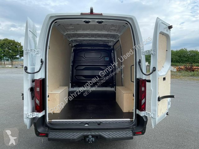 Nyttofordon Renault RED EDITION Kastenwagen L2H2
