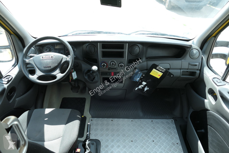 Veicolo commerciale Iveco Daily 35 S11 C30C...