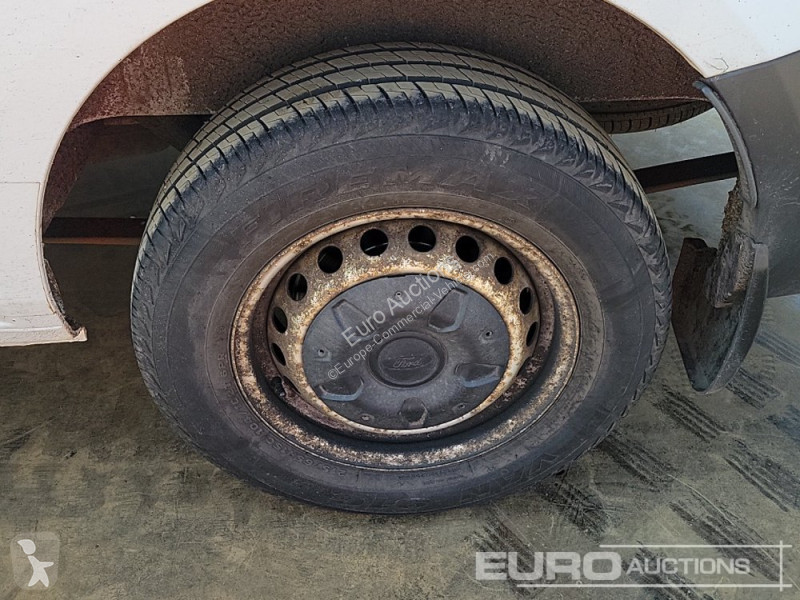 Autoutilitară Ford 270