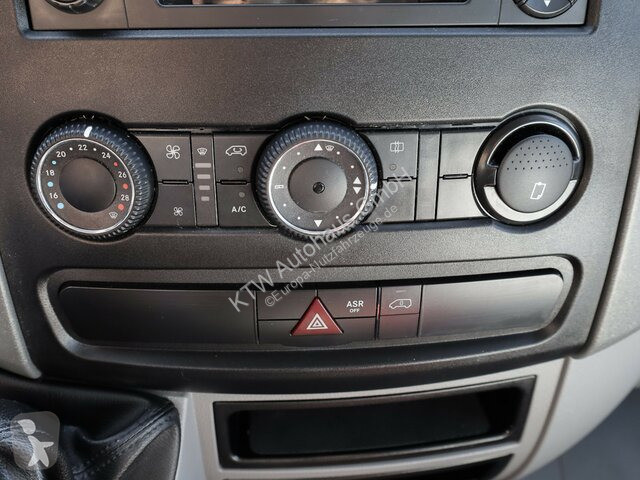 Véhicule utilitaire Mercedes 316CDI...