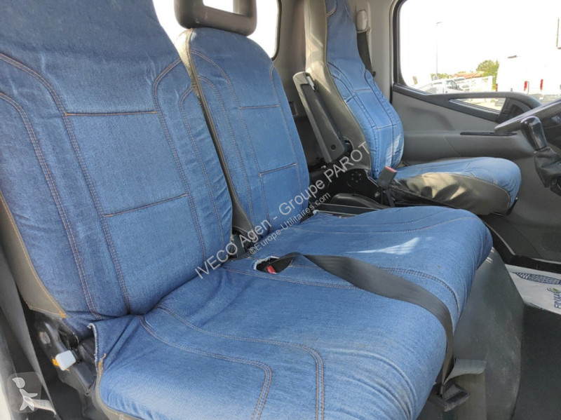 Véhicule utilitaire Fuso 3C15 Empattement 34